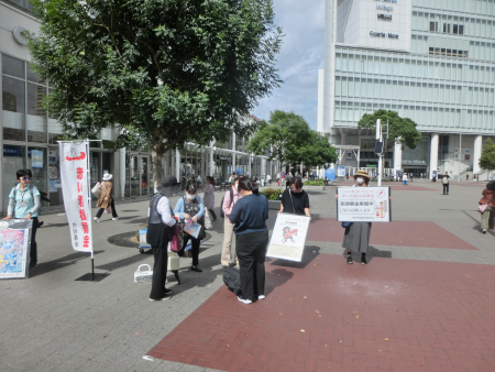 JR桜木町駅駅前街頭募金画像